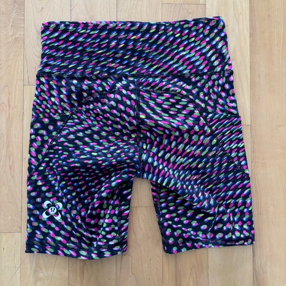 Lululemon 6 SEAWHEEZE fast and free high rise shorts 8” RARE - Picture 2 of 3